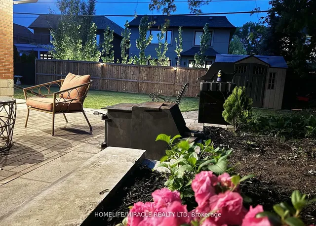 Additional image 26 of 11 Adelpha Dr