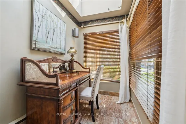 Additional image 23 of 7 Lakegate Dr