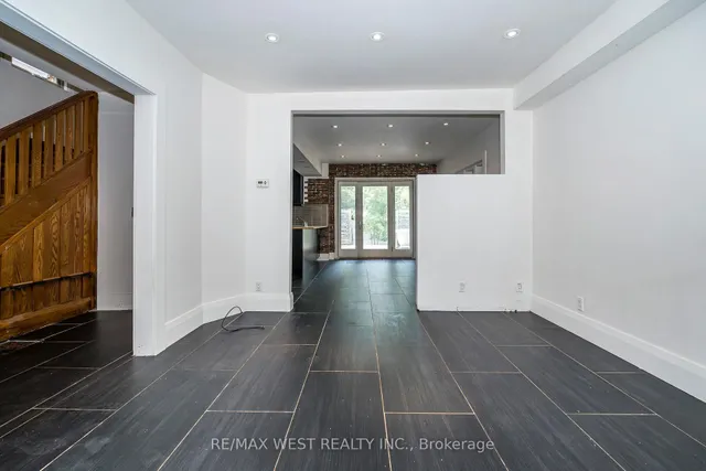 Additional image 10 of 38 Beck Ave