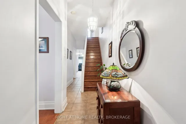 Additional image 5 of 812 Gladstone Ave