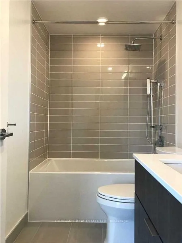 Additional image 11 of 25 Richmond St Unit 1717