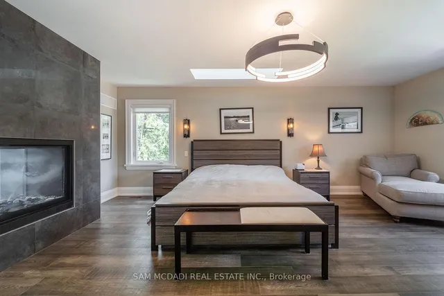 Additional image 20 of 2163 Deyncourt Dr