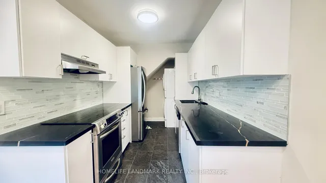 Additional image 10 of 5879 Bathurst St Unit 213