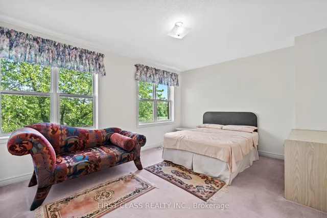 Additional image 27 of 10A Leaside Park Dr