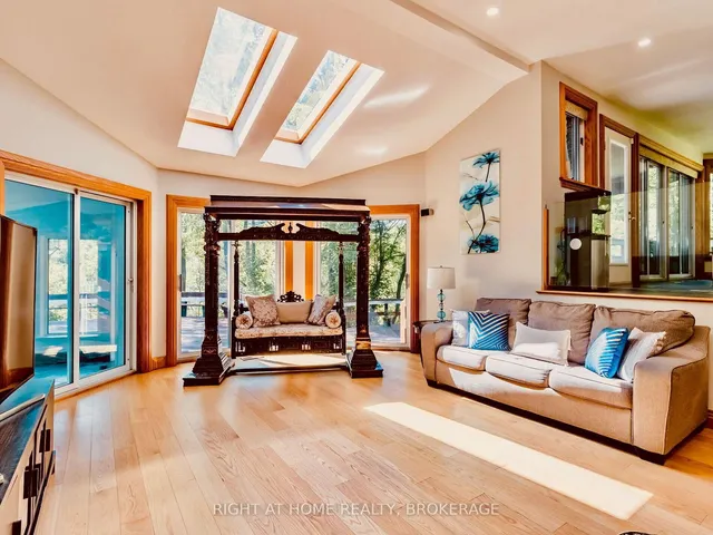 Additional image 9 of 774 Old Dundas Rd