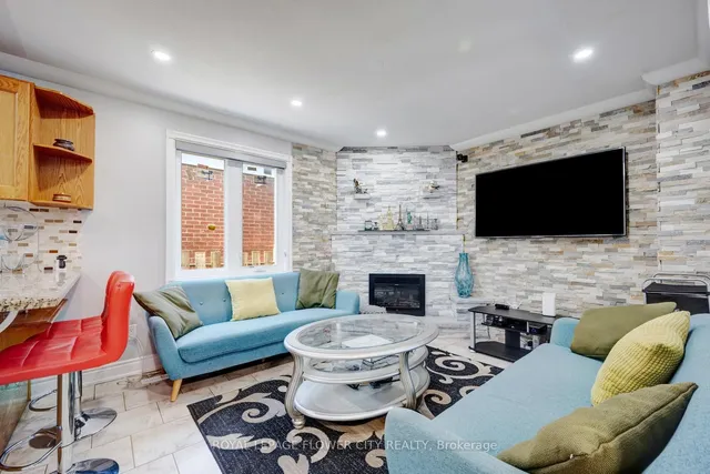 Additional image 16 of 27 Denlow Dr