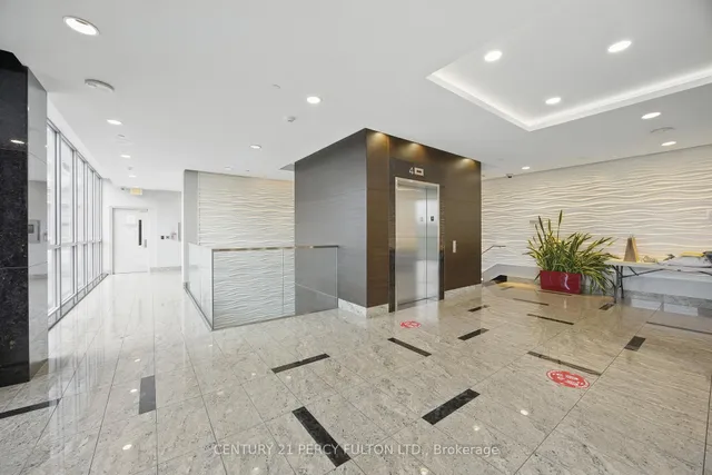 Additional image 24 of 181 Village Green Sq Unit 314