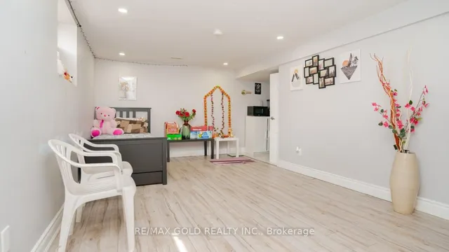 Additional image 32 of 44 DUNBLAINE Cres