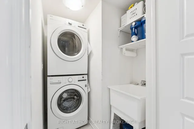 Additional image 36 of 1137 Duignan Cres