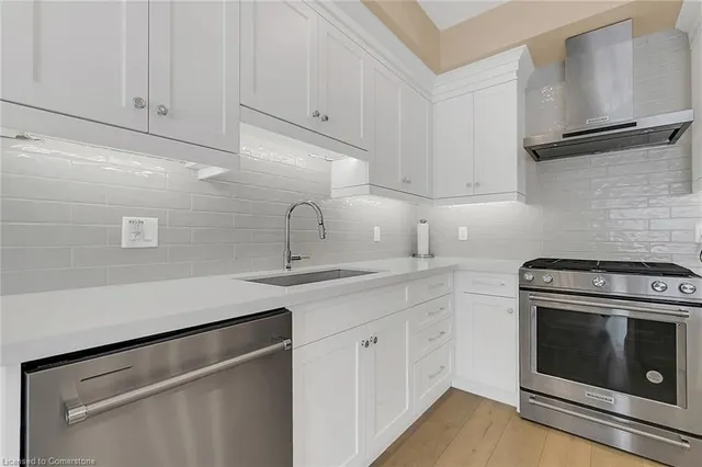 Additional image 5 of 114 Springvalley Cres