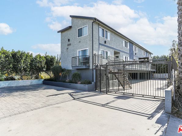 Property image for 11218 Oxnard St, North Hollywood, CA 91606