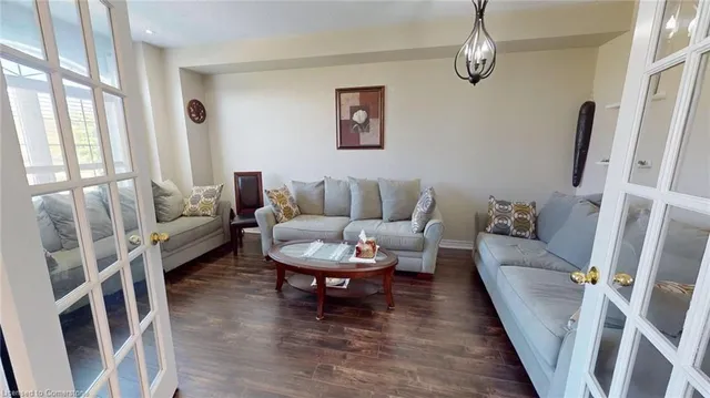 Additional image 2 of 206 Springstead Ave