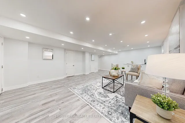 Additional image 39 of 949 Zelinsky Cres