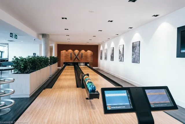 Additional image 33 of 5 Wellington St Unit 1401