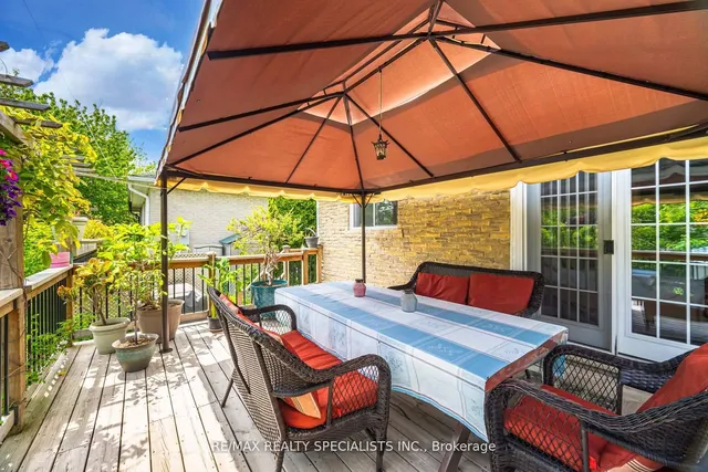 Additional image 30 of 648 Dodsworth Cres