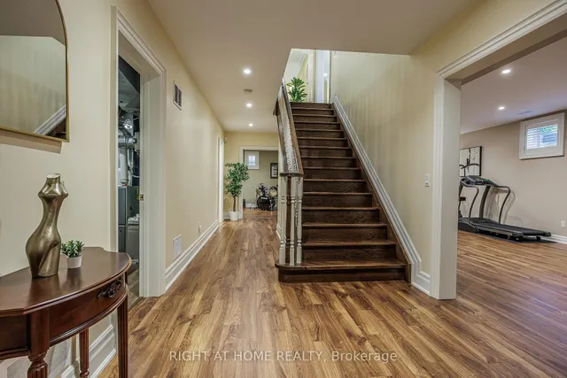 Additional image 33 of 2 Fairway Rd