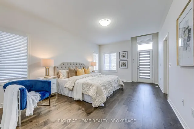 Additional image 33 of 451 Dundas St