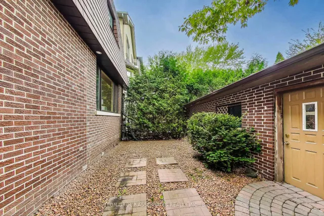 Additional image 2 of 368 Douglas Ave