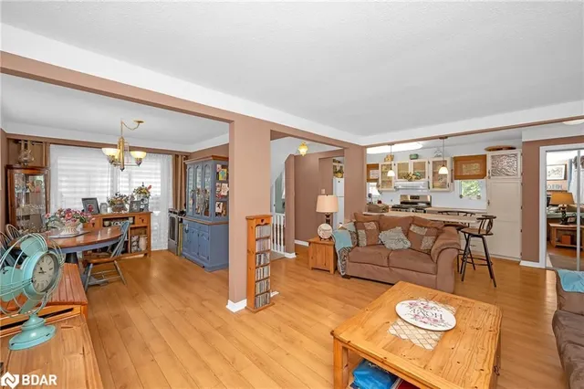 Additional image 6 of 164 Adair Ave