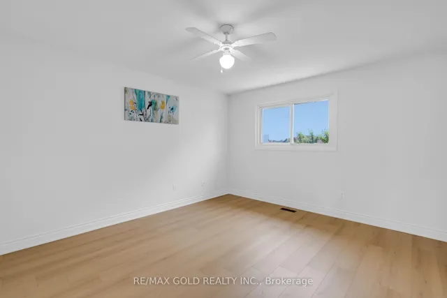 Additional image 31 of 78 Candy Cres