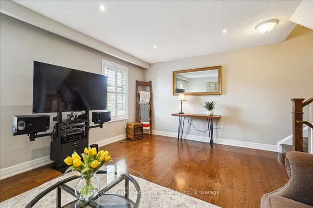 Additional image 14 of 30 Heslop Rd Unit 4