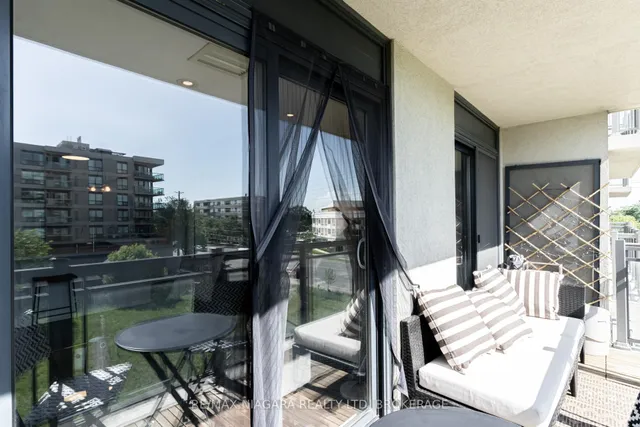 Additional image 34 of 872 Sheppard Ave Unit 313