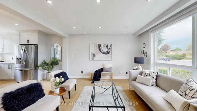 Additional image 12 of 4022 Bloor St