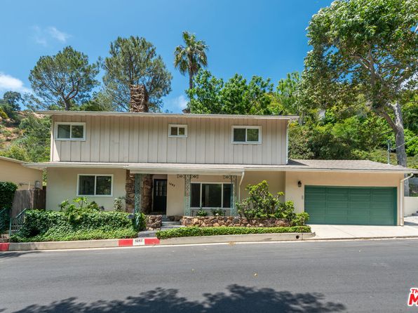 1247 N Bundy Dr, Los Angeles, CA 90049