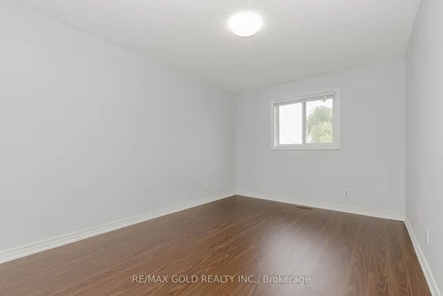 Additional image 21 of 16 Polygon Crt