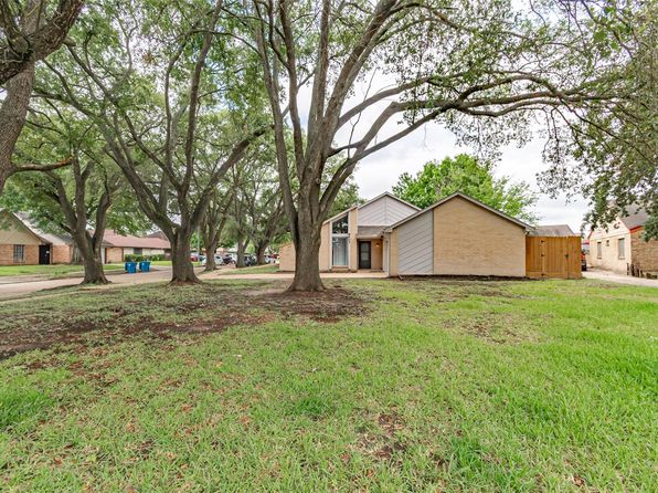 8603 Parkhill Forest Dr, Houston, TX 77088