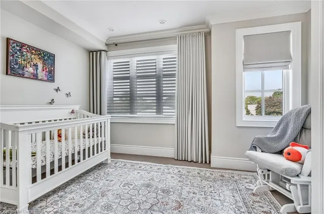 Additional image 19 of 41 Twenty Ninth St