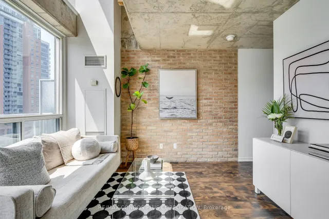 Additional image 6 of 1029 King St Unit 1001