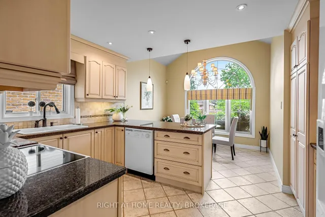 Additional image 15 of 1054 Augustus Dr