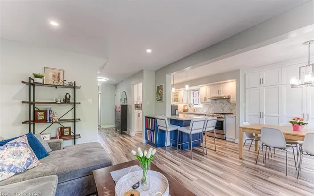 Additional image 12 of 389 Westmeadow Dr