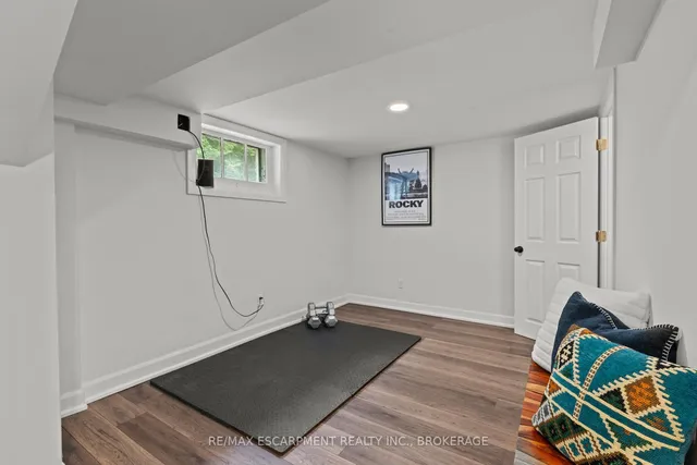 Additional image 31 of 617 Clark Ave