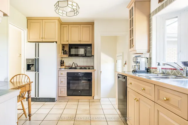 Additional image 14 of 511 Dorval Dr