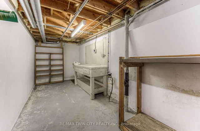 Additional image 8 of 301 Greenbrook Dr