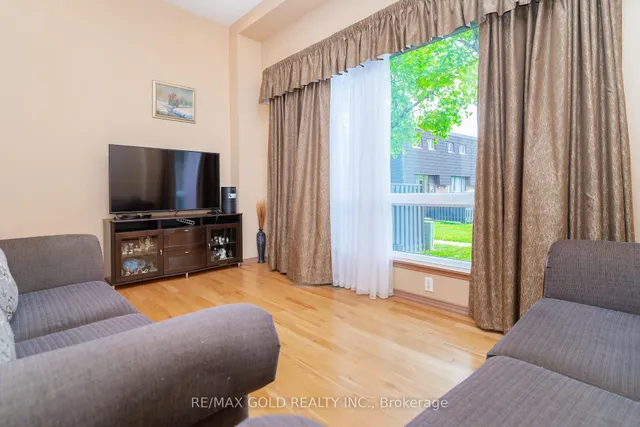 Additional image 9 of 17 Darras Crt Unit 114