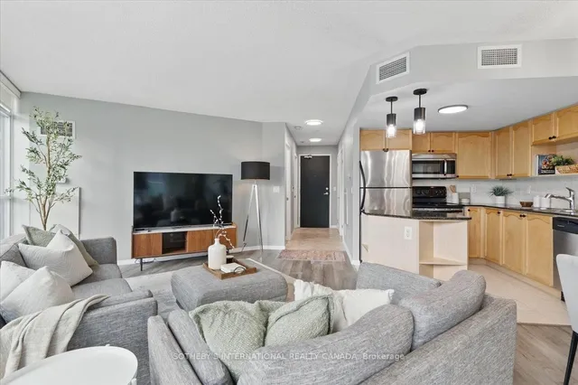 Additional image 10 of 18 yonge St Unit 2903