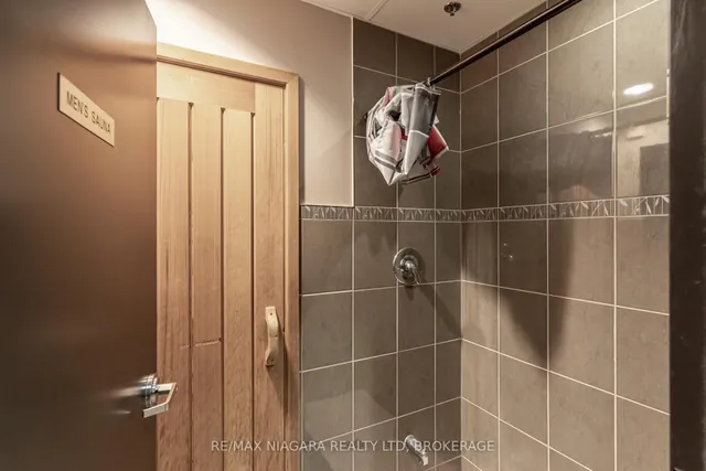 Additional image 40 of 872 Sheppard Ave Unit 313