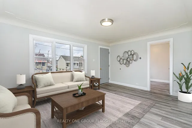 Additional image 18 of 80 Glennie Ave