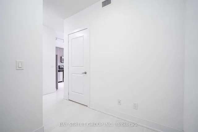 Additional image 20 of 68 Merton St Unit 615