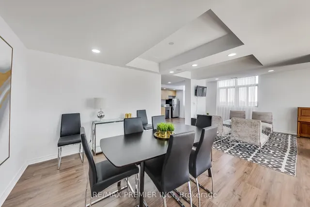 Additional image 33 of 15 Maplewood Ave Unit 1102