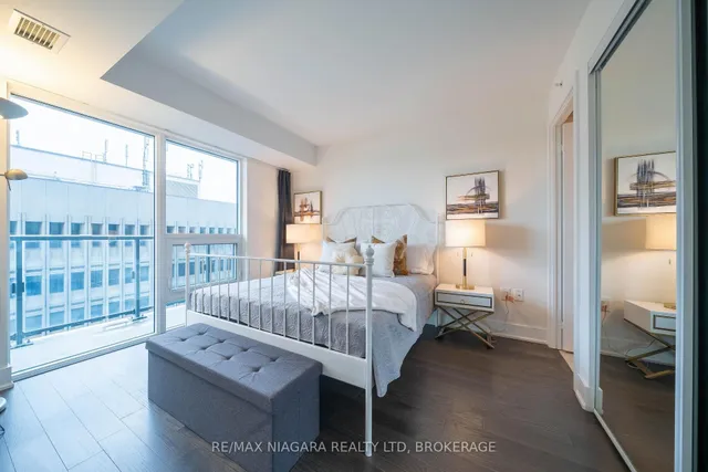 Additional image 10 of 955 Bay St Unit 2109