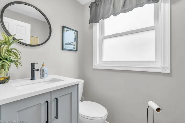 Additional image 16 of 22 Viewmont Close