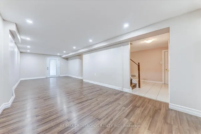 Additional image 39 of 75 Wandering Tr