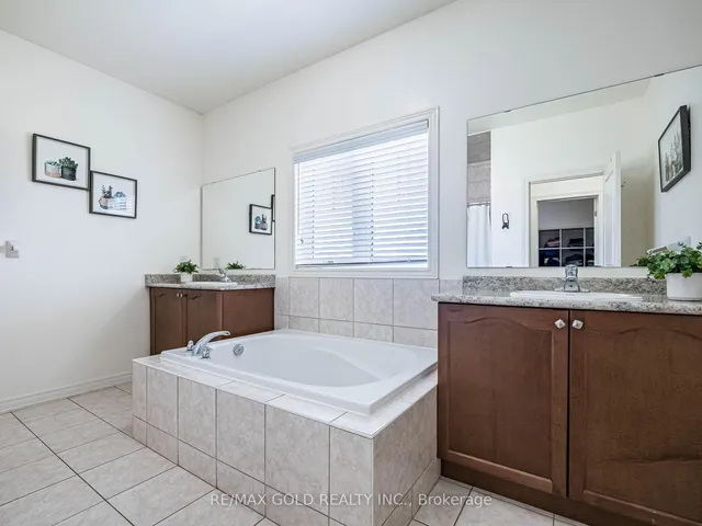 Additional image 22 of 18 Divinity Circ