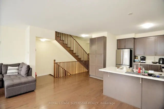 Additional image 30 of 94 Donald Ficht Cres