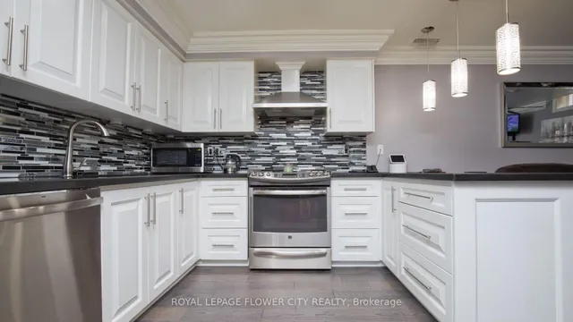 Additional image 39 of 627 Driftcurrent Dr