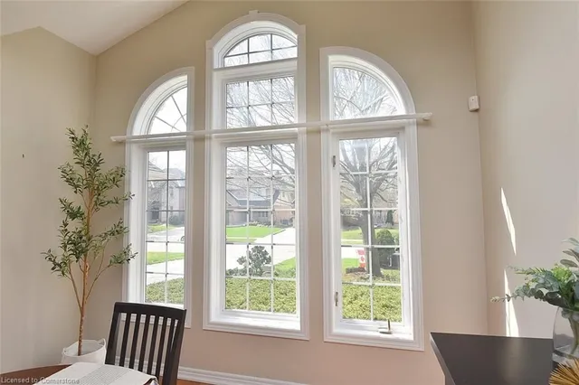 Additional image 12 of 31 Blasdell Crt